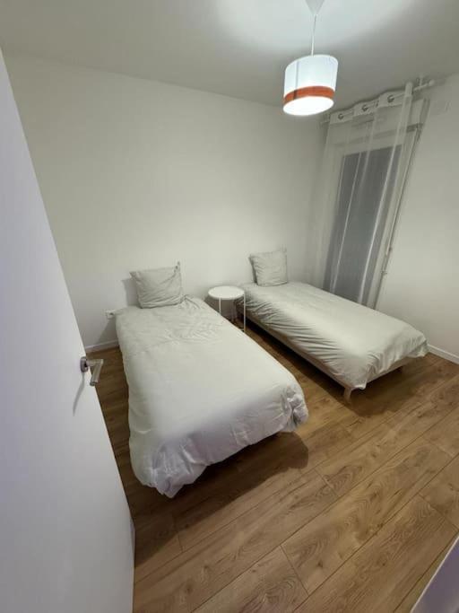 T4 De 87m2 A 5min De Paris Apartment